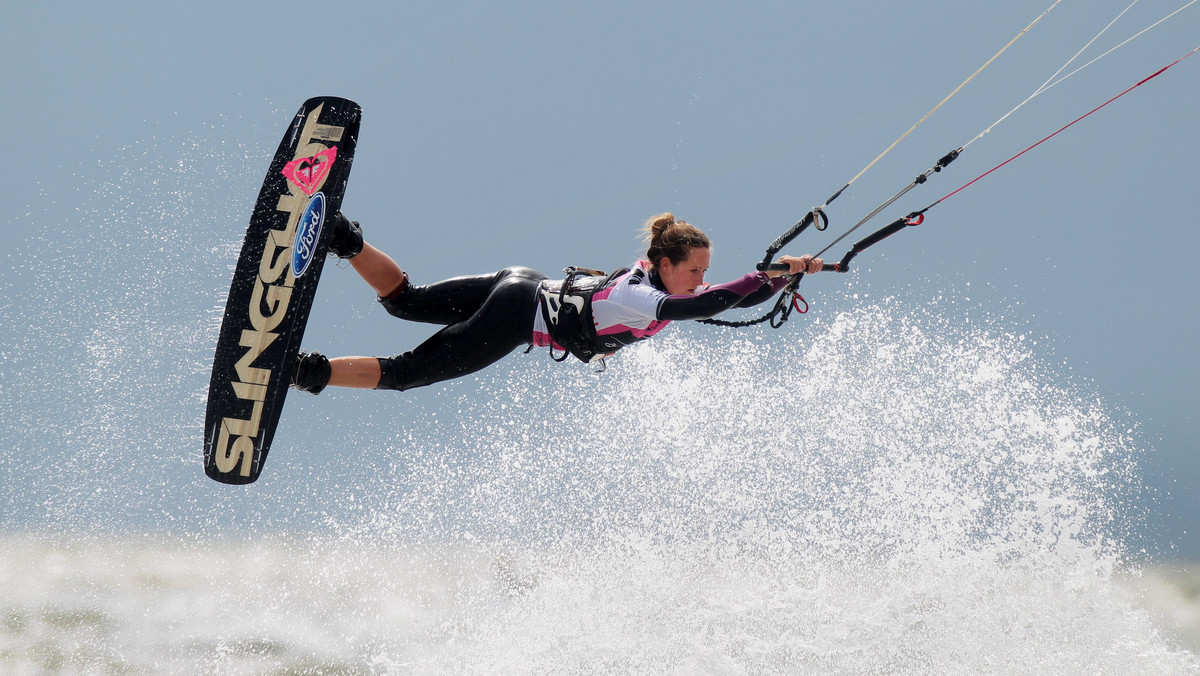 Karolina Winkowska (WTW Warszawa), siedmiokrotna medalistka kitesurfingowego Pucharu Świata i mistrzyni świata z 2012 roku (w konkurencji freestyle), została w czwartek zaprezentowana, jako oficjalna kitesurfingowa ambasadorka Egiptu w Polsce i na całym świecie. Polska zawodniczka ma promować Kraj Faraonów i jego walory sportowe, zwłaszcza świetną bazę do uprawiania sportów wodnych.