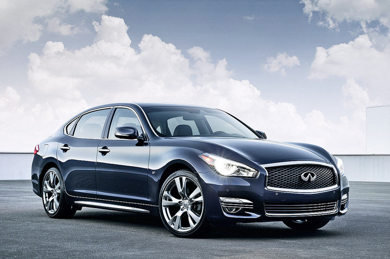 Infiniti Q70