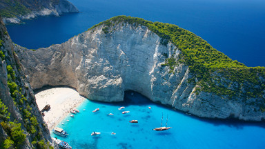 Grecja luzuje obostrzenia; od maja kraj otwarty dla turystów