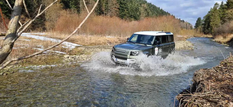 Land Rover Defender – prosto w nieznane