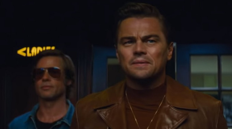 Leonardo Di Caprio és Brad Pitt augusztusban térnek vissza a mozikba