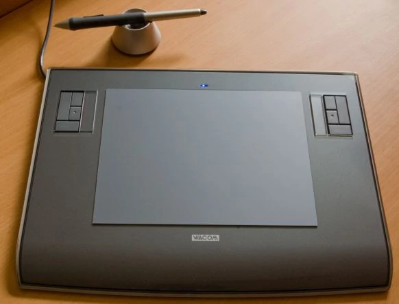 (Źródło: http://en.wikipedia.org/wiki/Graphics_tablet)