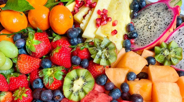 A gyümölcsök mindig feldobják a desszertet Fotó: Getty Images