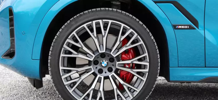 BMW wzywa do serwisów ok. 4,5 tys. samochodów w Polsce. Usterka może wpłynąć na hamulce