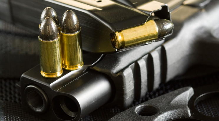 Nagy keletje van az önvédelmi célú fegyvereknek/Fotó: Shutterstock