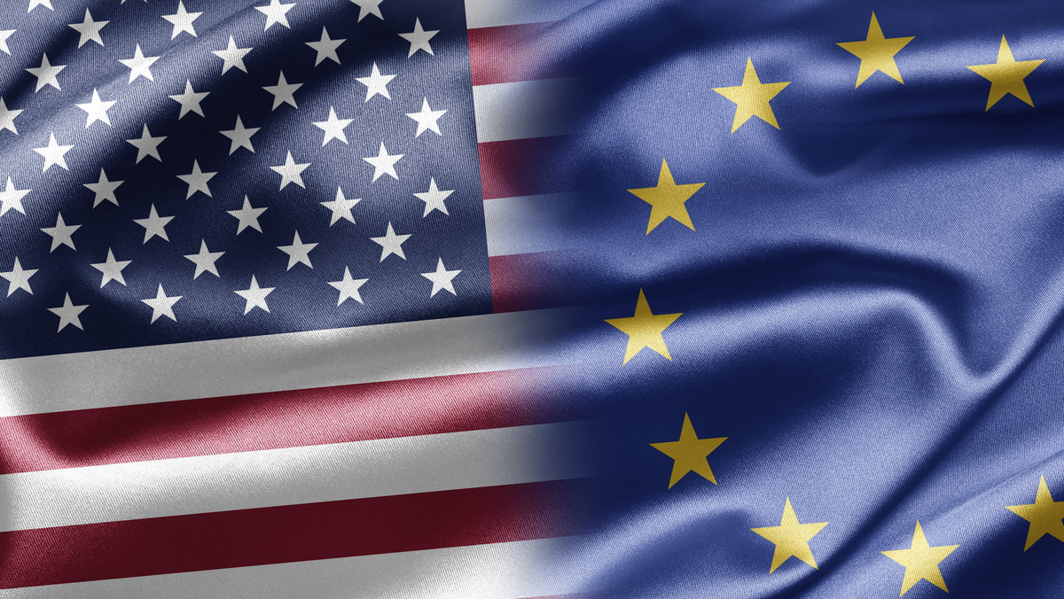 Negocjatorzy umowy o wolnym handlu między UE a USA (TTIP) mają wywierać presję na Waszyngton ws. zniesienia przez Stany Zjednoczone wiz dla obywateli wszystkich państw UE - postulują europosłowie w przyjętych dzisiaj zaleceniach dla KE.