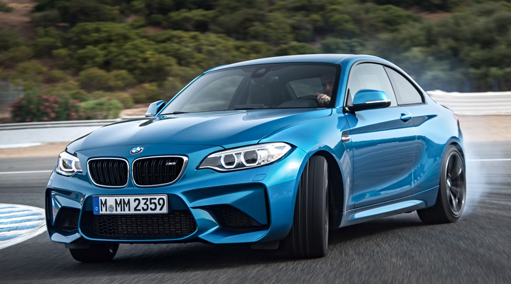 Márciusban mutatják be
a legendás márka legújabb képviselőjét, a BMW M2 Coupé-t