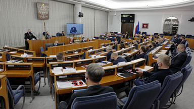 Ukryte podwyżki w rządzie. Sejm odrzucił uchwałę Senatu
