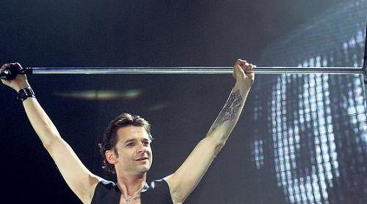 Magyar rekordot állít a  Depeche Mode frontembere