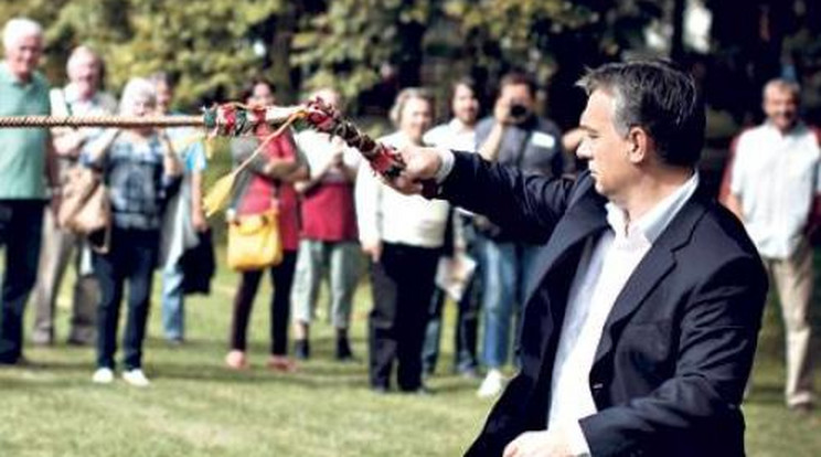 Ostort ragadott Orbán Viktor 