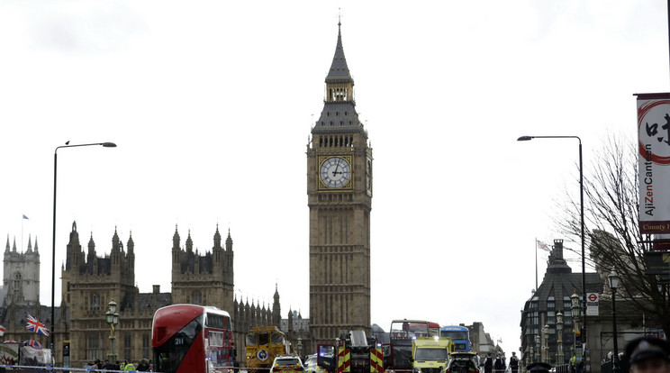 A Westminster hídon találták meg a nő iratait