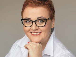 Małgorzata Bieniaszewska. Biznesmenka, od 2002 roku stojąca na czele rodzinnej firmy MB Pneumatyka produkującej złącza do pneumatycznych układów hamulcowych w ciężarówkach. Wykładowczyni Akademii Leona Koźmińskiego. Autorka książki „Lider nie idealny”.