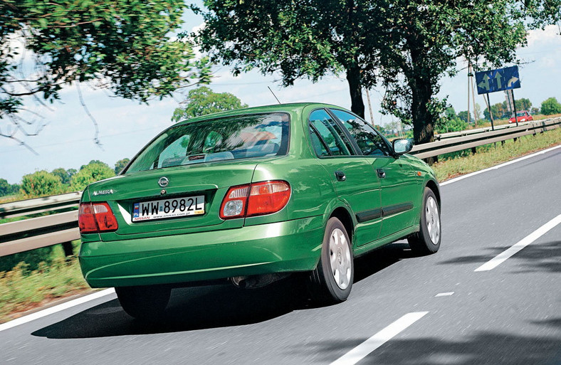 Nissan Almera II - lata produkcji 1999-2005, cena od 5000 zł