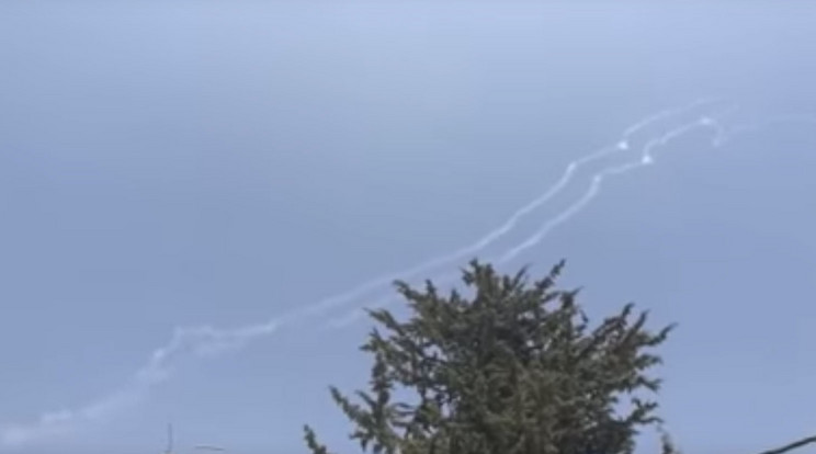 Légiharc Izrael felett / Fotó: Youtube