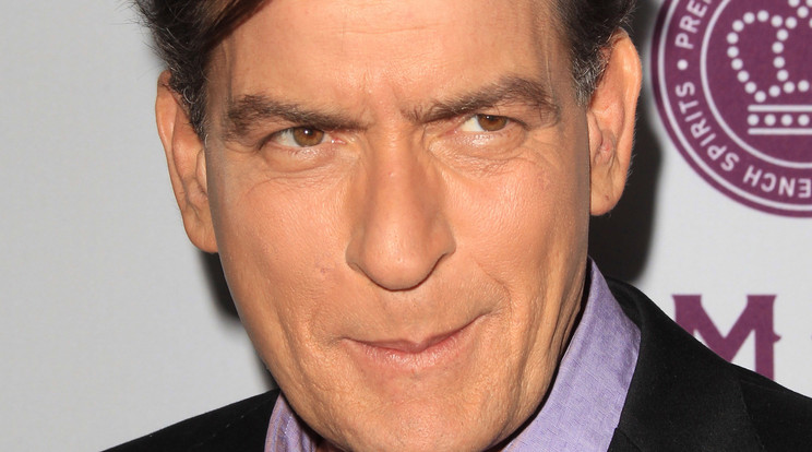 Charlie Sheen ma jelentette be: HIV-fertőzött / Fotó:NORTHFOTO