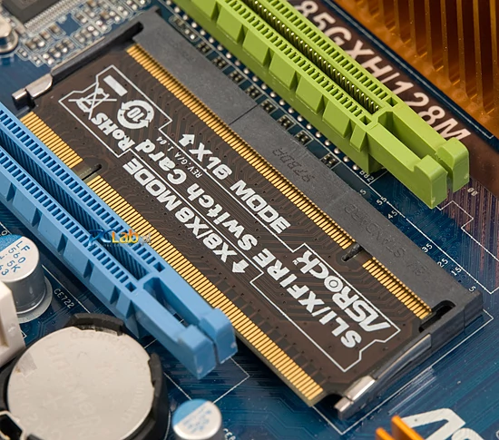 Przełącznik zmiany trybu działania dwóch złączy PCI Express ×16 (1×16 lub 2×8)