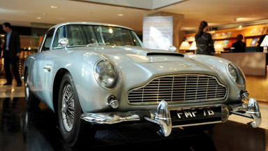 Szwajcarski milioner chce sprzedać samochód Bonda