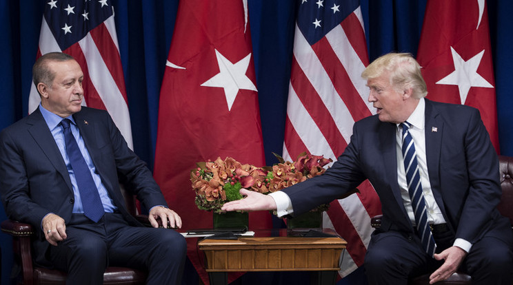 Több hónapon keresztül fenyegette egymást Trump és Erdogan, végül tavaly októberben engedték szabadon Brunsont /Fotó: AFP