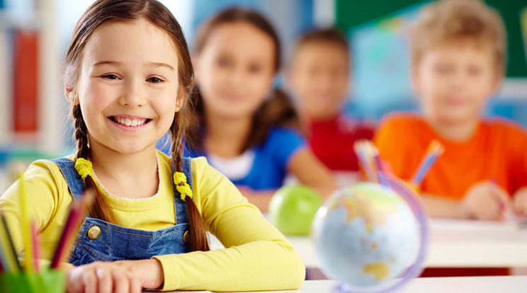 Az iskolások átlagosan 1100 forint zsebpénzt kapnak /Fotó: Shutterstock