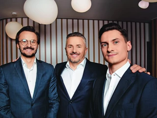 Producent „Grześków” i „Jeżyków” – Grupa Colian, to jeden z Diamentów Wielkopolski. Jego założyciel Jan Kolański prowadzi firmę razem z synami – Mateuszem i Łukaszem.