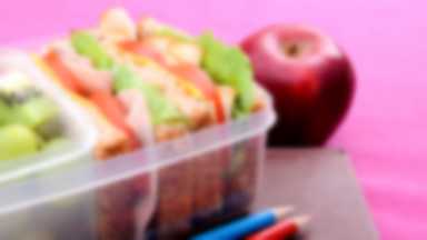 Przekąski ze szkolnych sklepików są głównie źródłem pustych kalorii