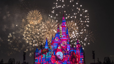 Turyści zamknięci w Disneylandzie w Chinach. Władza stawia warunek