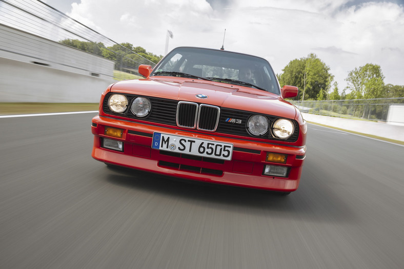 BMW M3 (E30) - czyli, torowy szatan