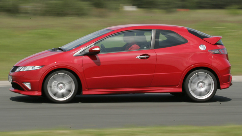 Honda Civic Type-R (2007-10) - od 35 000 zł  