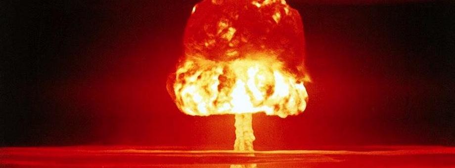 bomba atomowa jądrowa wojna wybuch grzyb atomowy