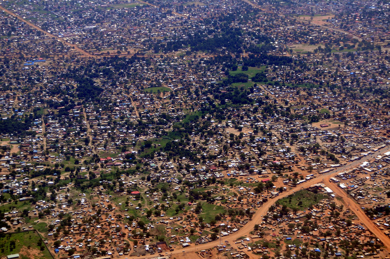 Slumsy otaczające Dżubę, stolicę Sudanu Południowego.