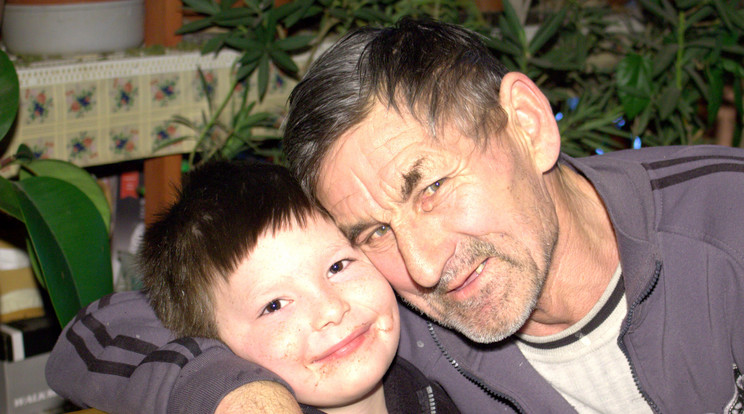A hős nagypapa és a kisfiú / Fotó: Nagy Flóra
