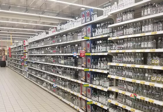 Reddit zaskoczony widokiem stoiska z wódką w Polsce. "Myślałem, że to Rosja"