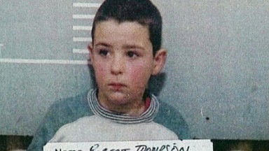 Mając po 10 lat, porwali i brutalnie zamordowali dwuletniego chłopca. Wyrok, który usłyszeli, do dziś wywołuje wściekłość Brytyjczyków