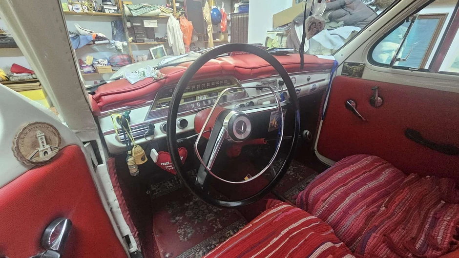 Stari volvo iz 1963.
