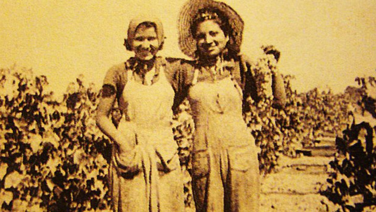 Beatrice Kozera znana również jako Bea Franco (na zdjęciu po lewej), urodzona w Los Angeles kobieta, której przelotny związek z Jackiem Kerouakiem opisany został w powieści "W drodze", zmarła 15 sierpnia w swoim domu w Lakewood w wieku 92 lat.