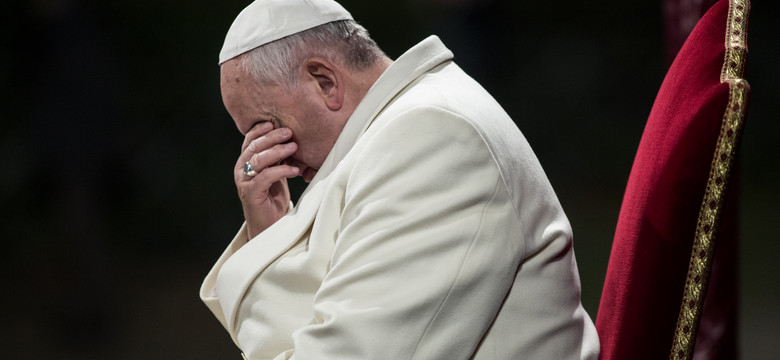 Tomasz Krzyżak: papież Franciszek zaczyna sprzątać