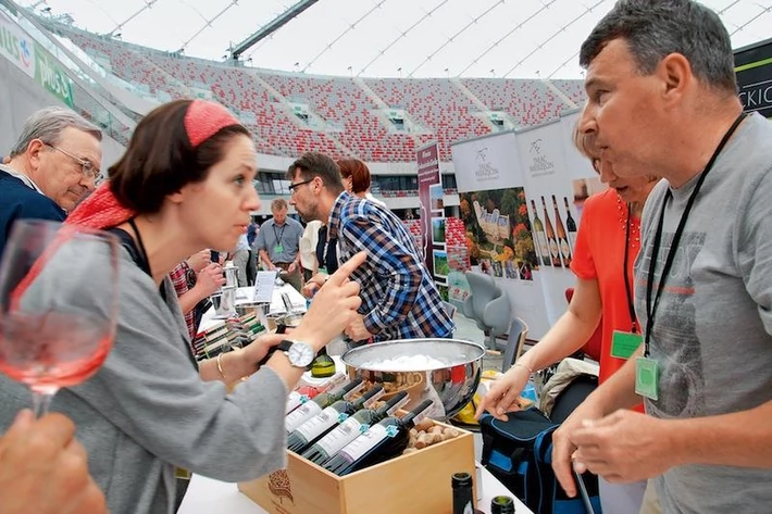 Konwent Polskich Winiarzy przyciągnął na Stadion Narodowy licznych miłośników polskiego wina