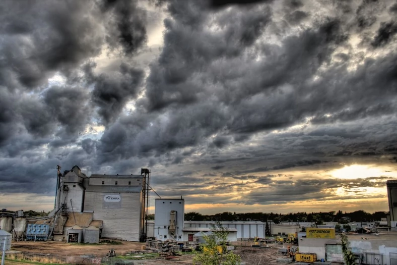 HDR zaczął swoją karierę w fotografii