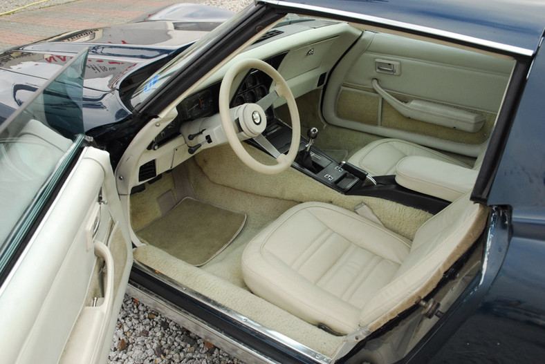 Chevrolet Corvette C3: kultowa płaszczka z plastiku