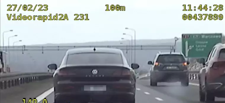 Policjanci doznali déjà vu. Kierowca też, ale on trafi przed sąd [WIDEO]