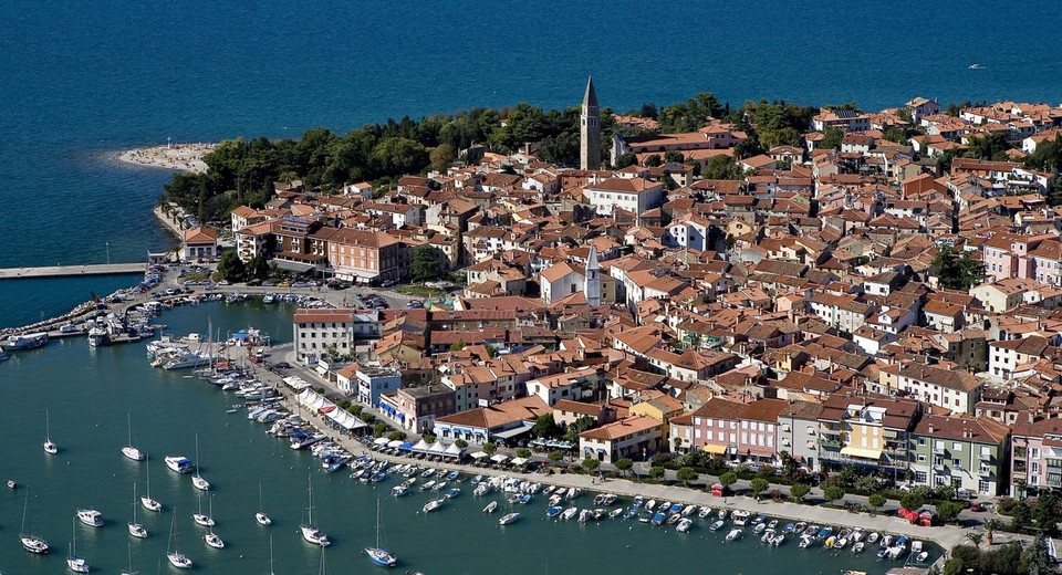 Izola