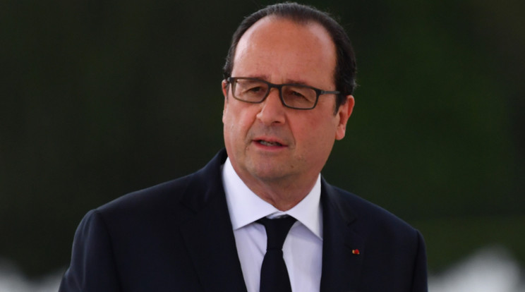 A francia elnök szerint nem szabad engedni a megfélemlítésnek / Fotó: Northfoto