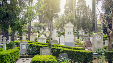 Cmentarz protestantów, artystów, cudzoziemców – wyjątkowe miejsce w Rzymie