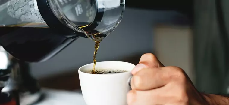 Ekspres przelewowy to tani i skuteczny sposób na pyszną kawę