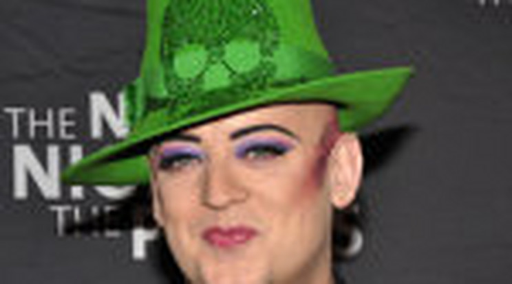 Visszaadta a lopott ikont Boy George