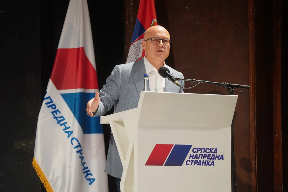 Niš sednica Glavnog odbora SNS Vučević