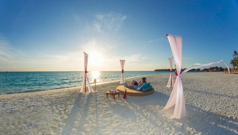 Hotel Sun Siyam Iru Fushi Maldives - plaża
