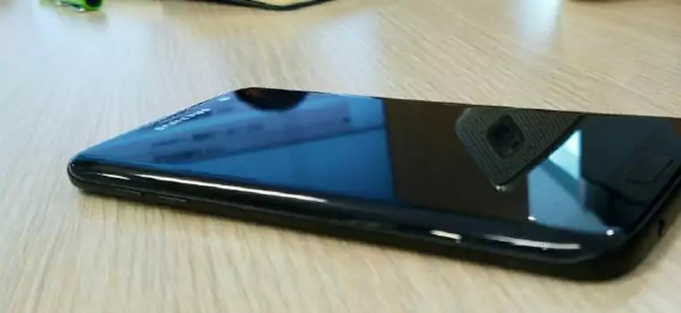 Samsung Galaxy S7 edge w kolorze glossy black. Są pierwsze zdjęcia