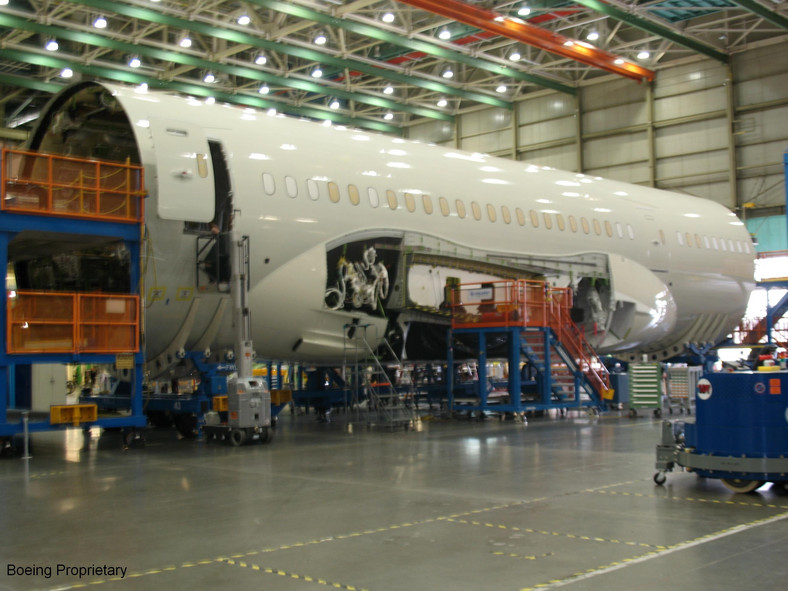 Drugi Boeing 787 Dreamliner LOT-u na linii produkcyjnej (2)