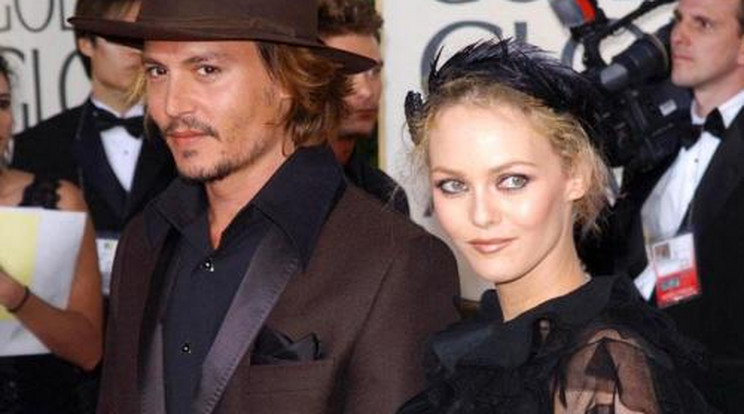Gyönyörű Johnny Depp és Vanessa Paradis 15 éves lánya 